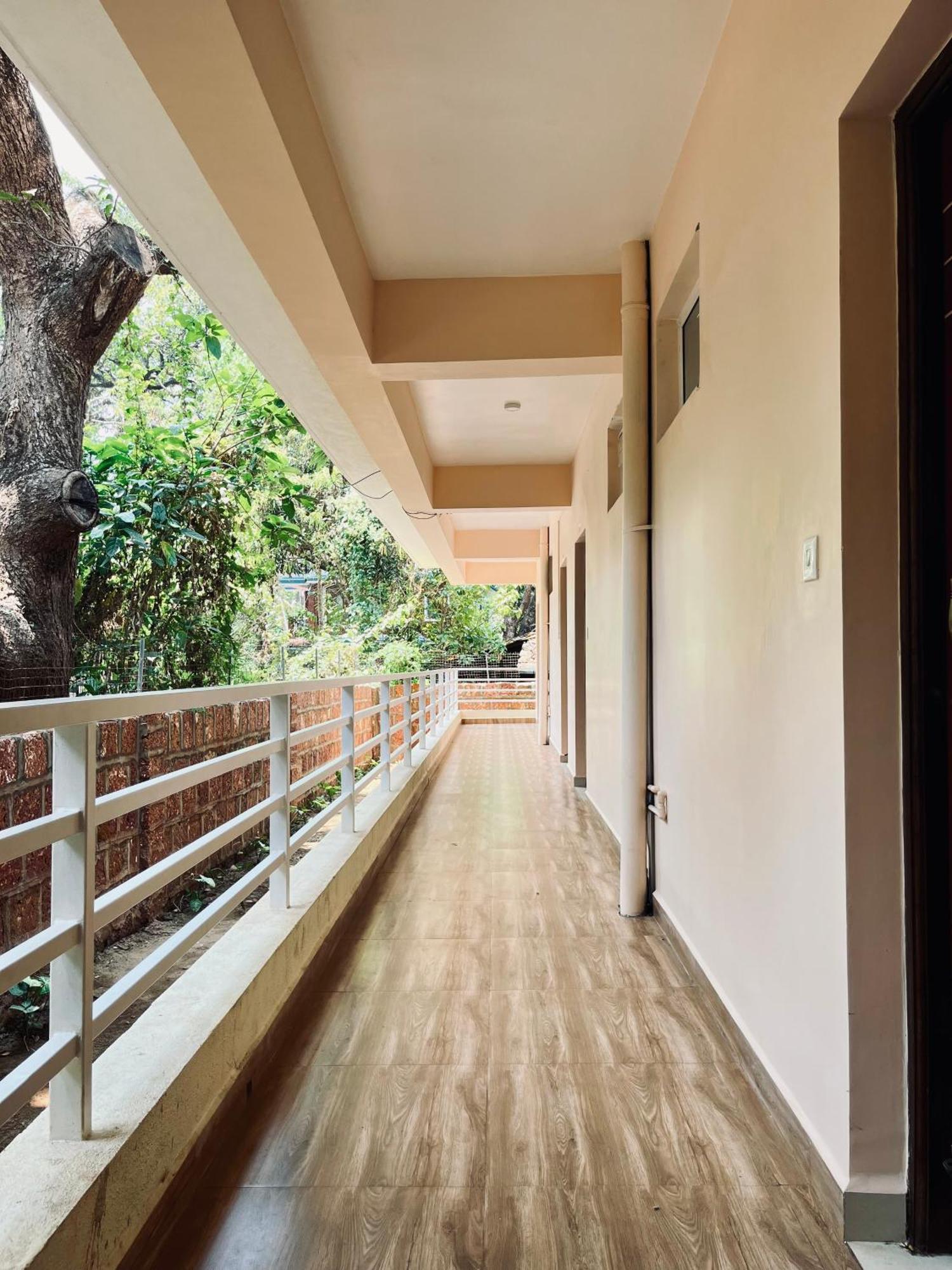 Sterling Garden Hotel By Pas Resorts Morjim Buitenkant foto